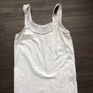 white tank